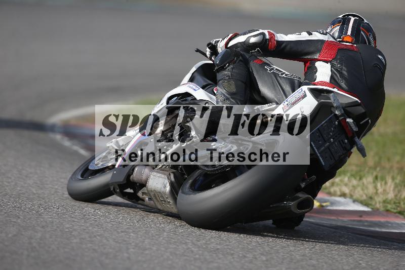 /Archiv-2023/76 03.10.2023 Speer Racing ADR/Gruppe gelb/backside